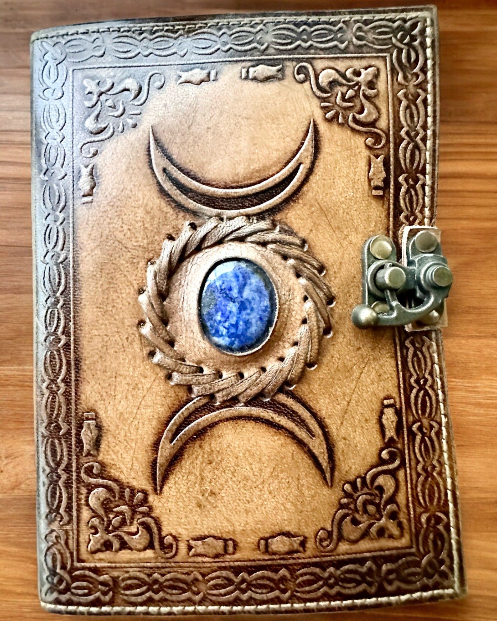 Premium Journal, Antique Pattern, Leather Notebook "Magical Chronicle" 200 pages, 2 variants to choose from, personalization option with engraving