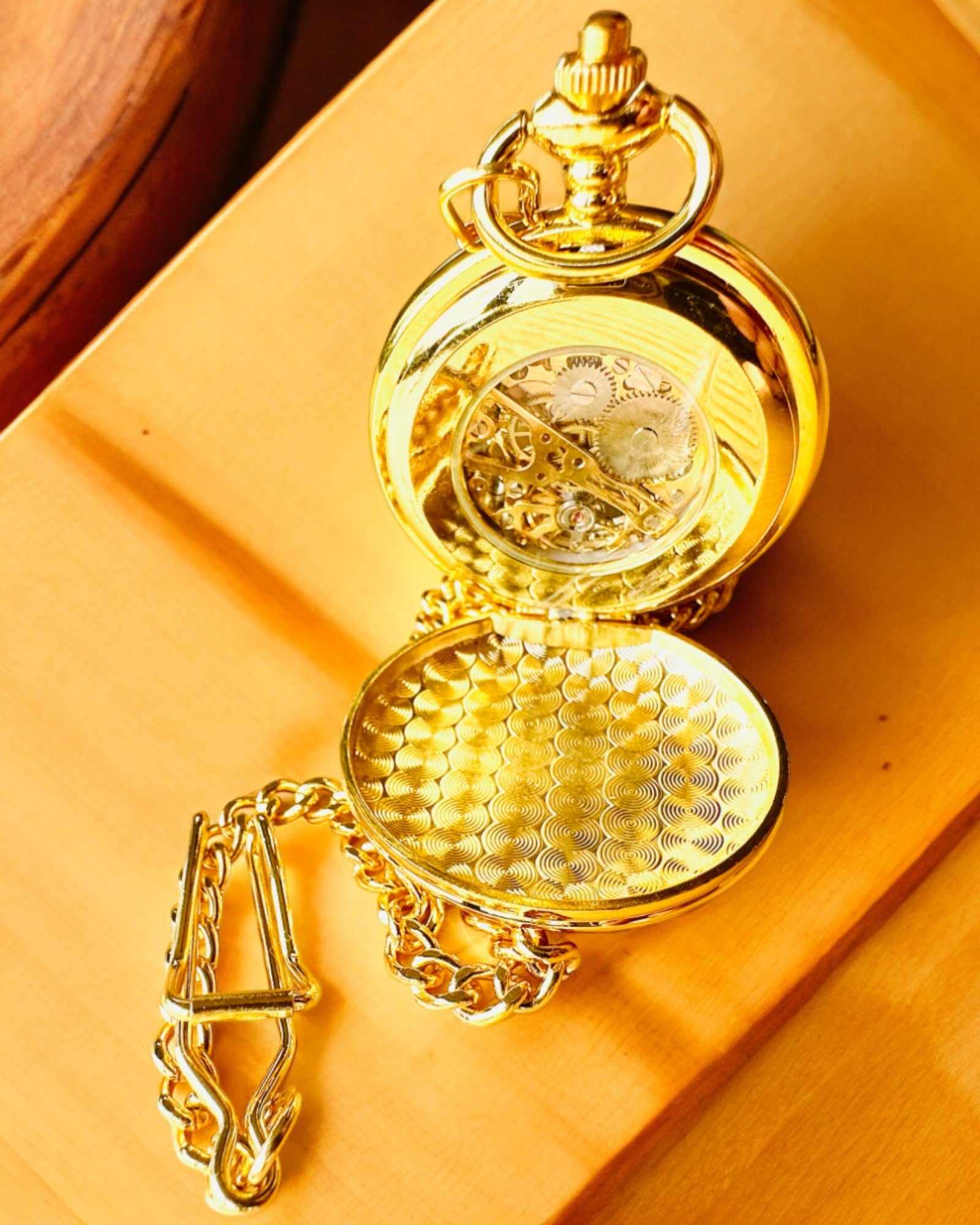 Taschenuhr Grand Elegance mit doppeltem Deckel, manuell, goldfarben, mit Gravur als Geschenk