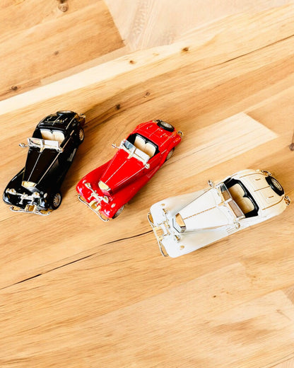 Miniatuurmodel van klassieke retroauto's - mogelijkheid tot personalisatie voor een cadeau met gravure, 3 varianten om uit te kiezen