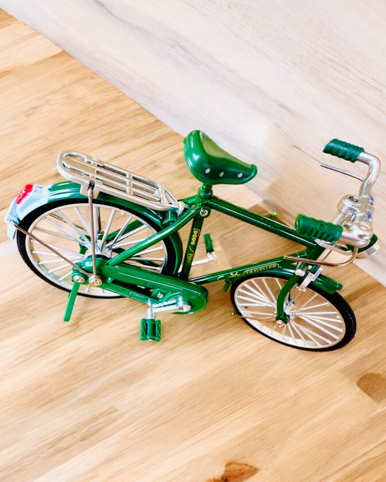 Modèle de vélo "Retro Classic" - Miniature avec gravure, idéale en cadeau