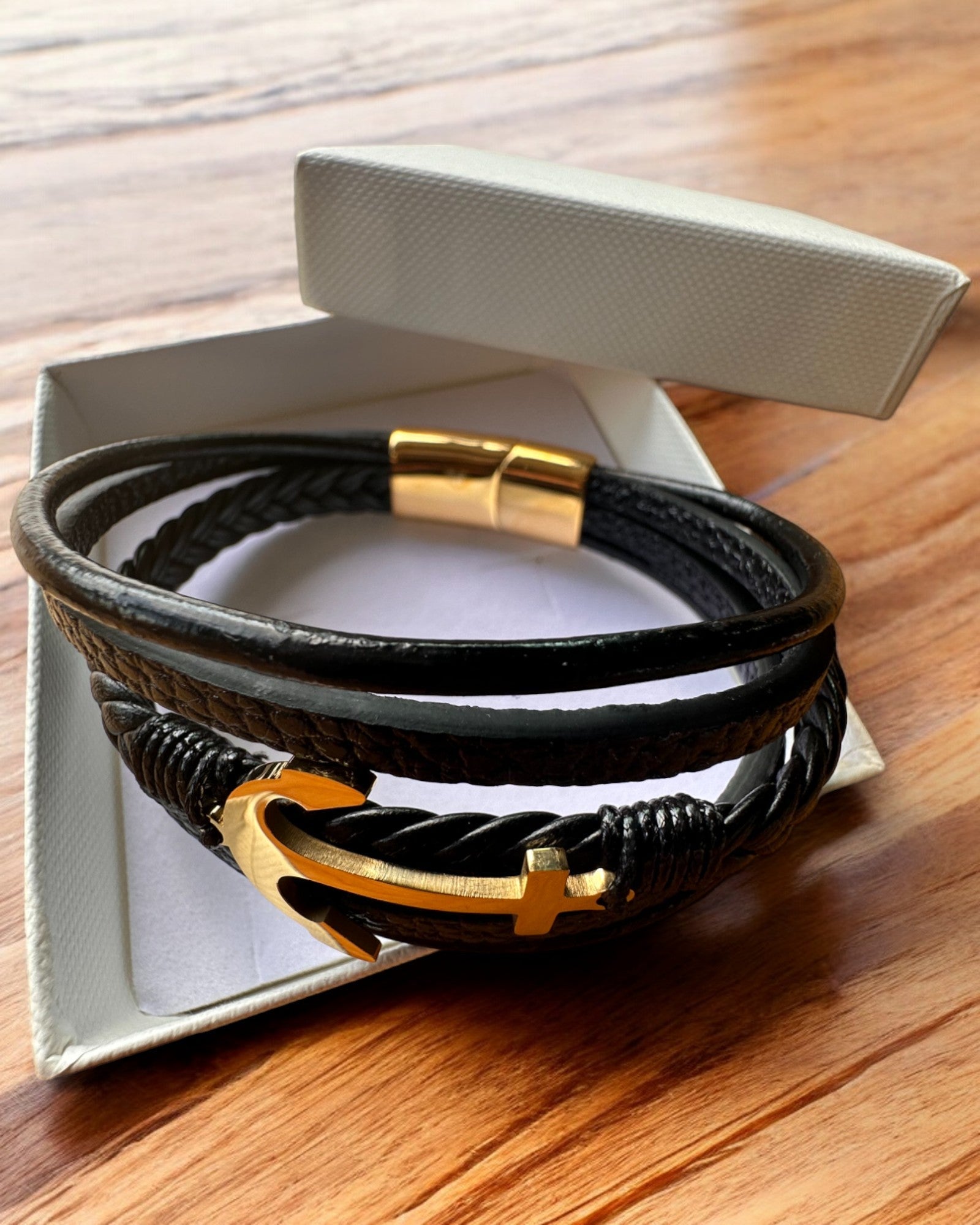 Herenarmband "Anker van Elegantie" met gravure optie als cadeau