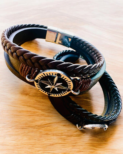 Bracelet "Compass Adventure" - possibilité de personnalisation par gravure pour un cadeau, 2 variantes de couleurs au choix.