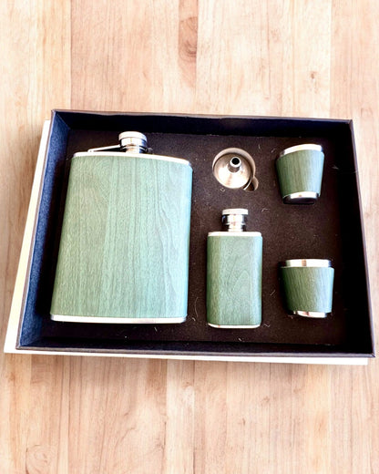 Set van flessen met glazen "Forest Spirit", voor een cadeau personalisatie met gravure