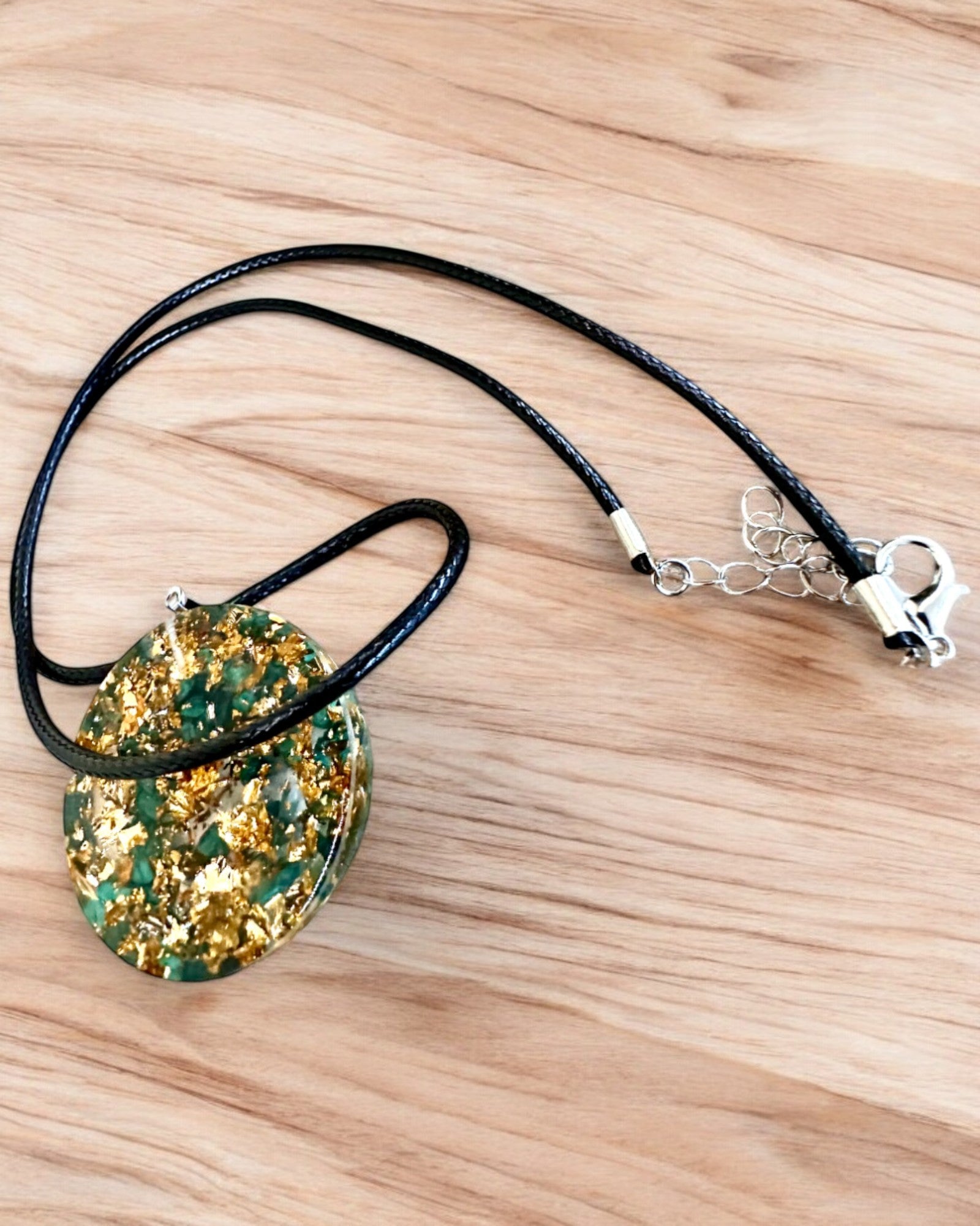 "Amulette de Vie en Malachite" - collier avec possibilité de personnalisation par gravure pour un cadeau