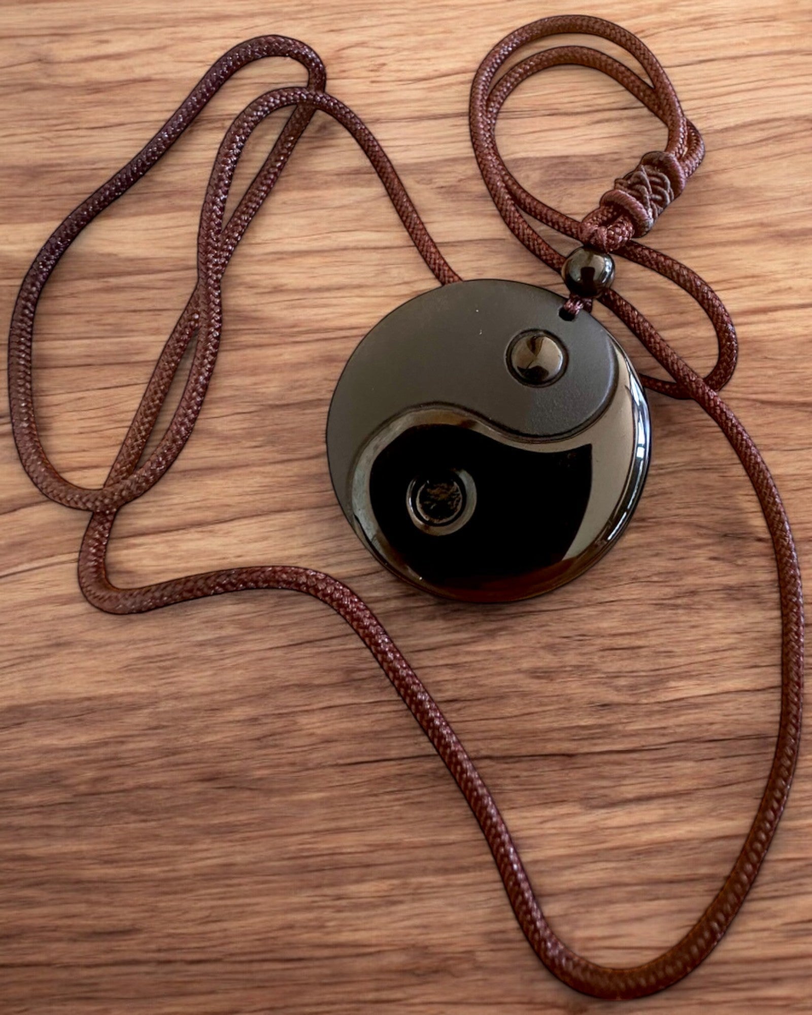 Collier Boho en Obsidienne Yin Yang Tai Chi, possibilité de personnalisation par gravure pour un cadeau