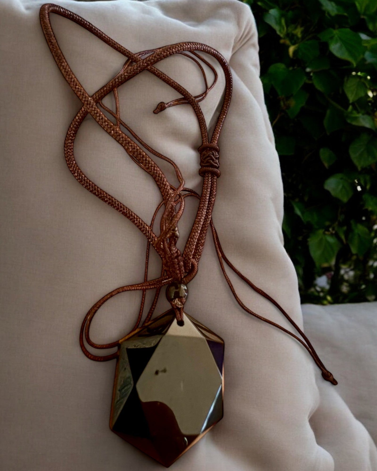 Amulet van zwarte obsidiaan "Davidster", mogelijkheid tot personalisatie met gravure als cadeau