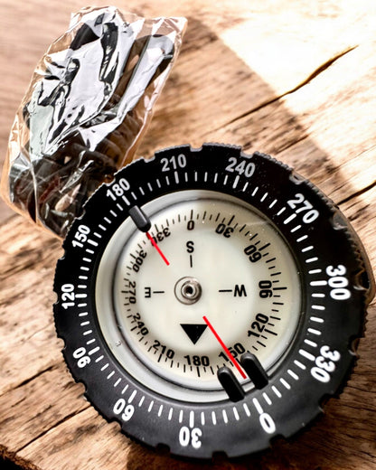 AquaGuide diving compass - waterproof compass with luminescent function and flexible strap, customizable option