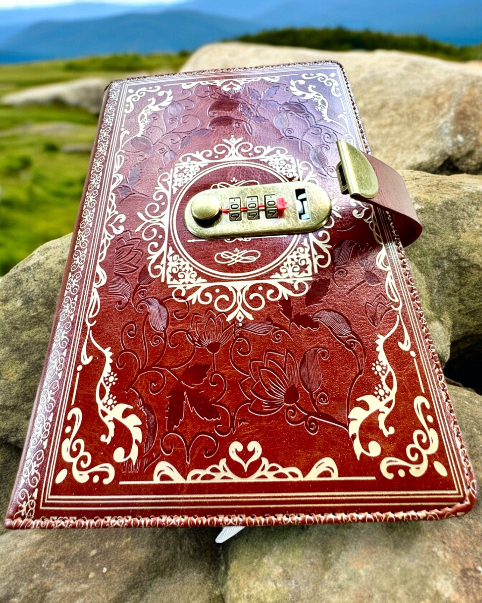 Exclusive Leather Notebook "Secret Notebook" A5 with Combination Lock - personalization with engraving