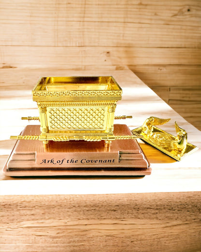 Majestic Miniature of the Ark of the Covenant in Golden Frame 11.2 x 5.8 x 7.3cm - Exclusive ark, Decoration in Golden Edition