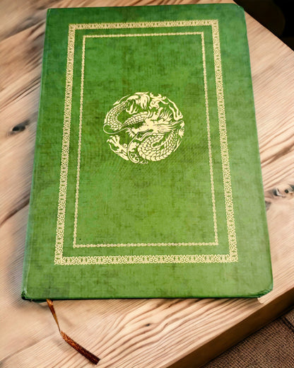 Cahier Décoratif Vert avec Motif de Dragon - Inspirations Fantasy, avec gravure