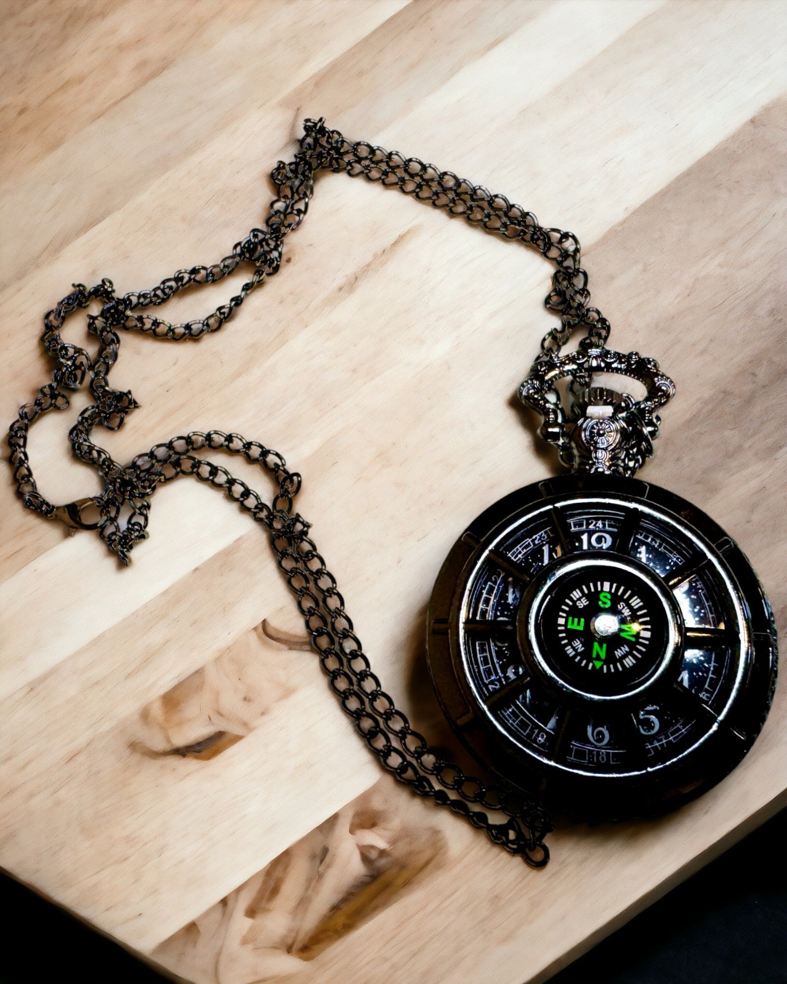 Pocket Watch with Compass – Elegant Vintage Style Pendant with Hollow Skeleton and Black Dial, personalization with engraving