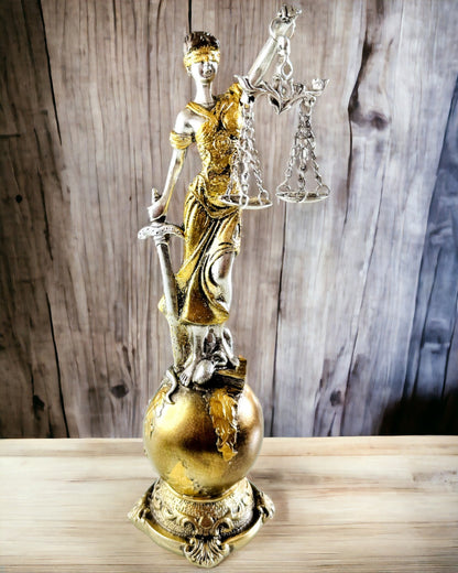 Statuette de la Déesse de la Justice – Décoration Artistique pour Étagère, Artisanat en Résine, personnalisation par gravure