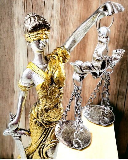 Statuette de la Déesse de la Justice – Décoration Artistique pour Étagère, Artisanat en Résine, personnalisation par gravure