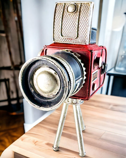 Decorative Figurine "Retro Camera Keystone" with Engraving Option