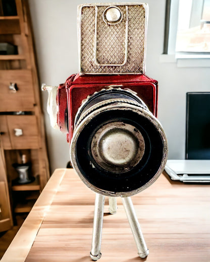 Decorative Figurine "Retro Camera Keystone" with Engraving Option