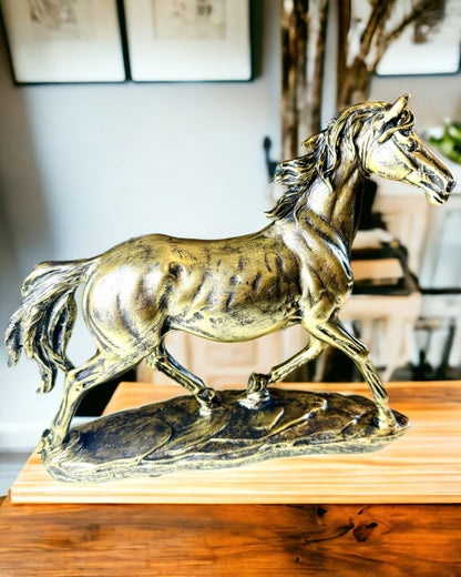 Statuette de Cheval au Galop en Résine avec Option de Gravure