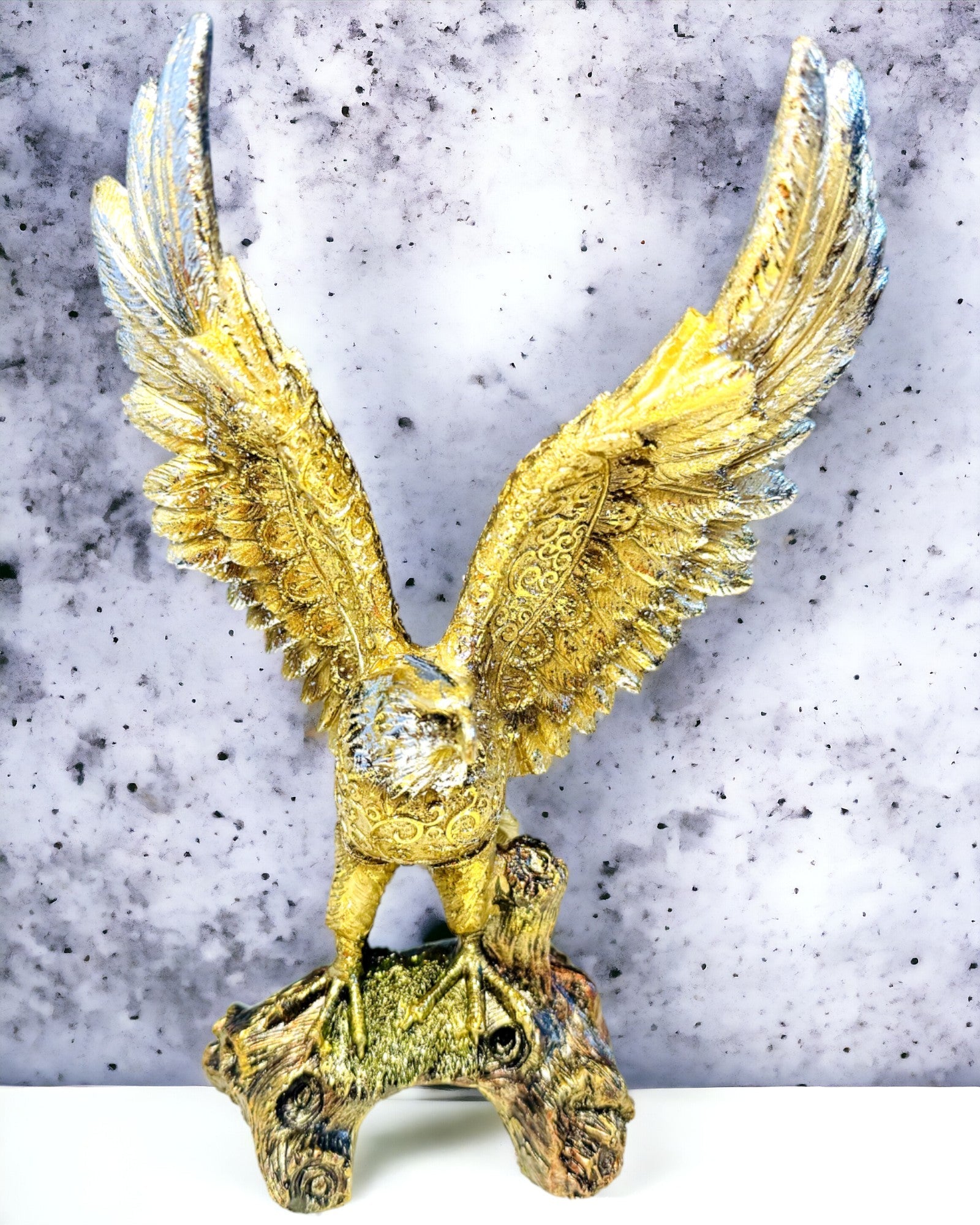 Statue "Goldener Adler" mit Personalisierungsoption - Dekoration aus Harz