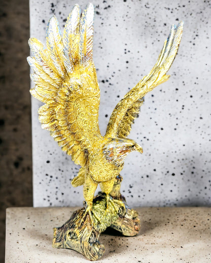 Statuette "Aigle d'Or" avec Option de Personnalisation - Décoration en Résine