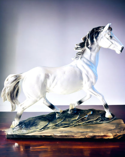 Sculpture de Cheval - Figurine Décorative avec Possibilité de Gravure