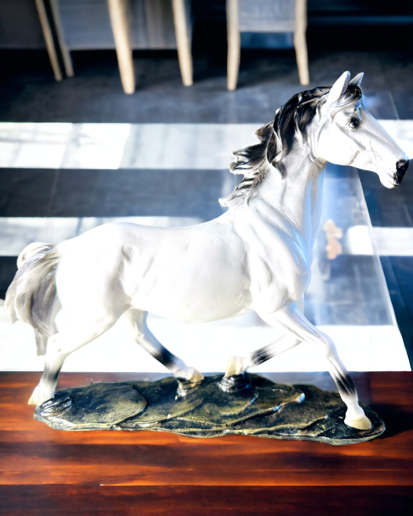 Sculpture de Cheval - Figurine Décorative avec Possibilité de Gravure