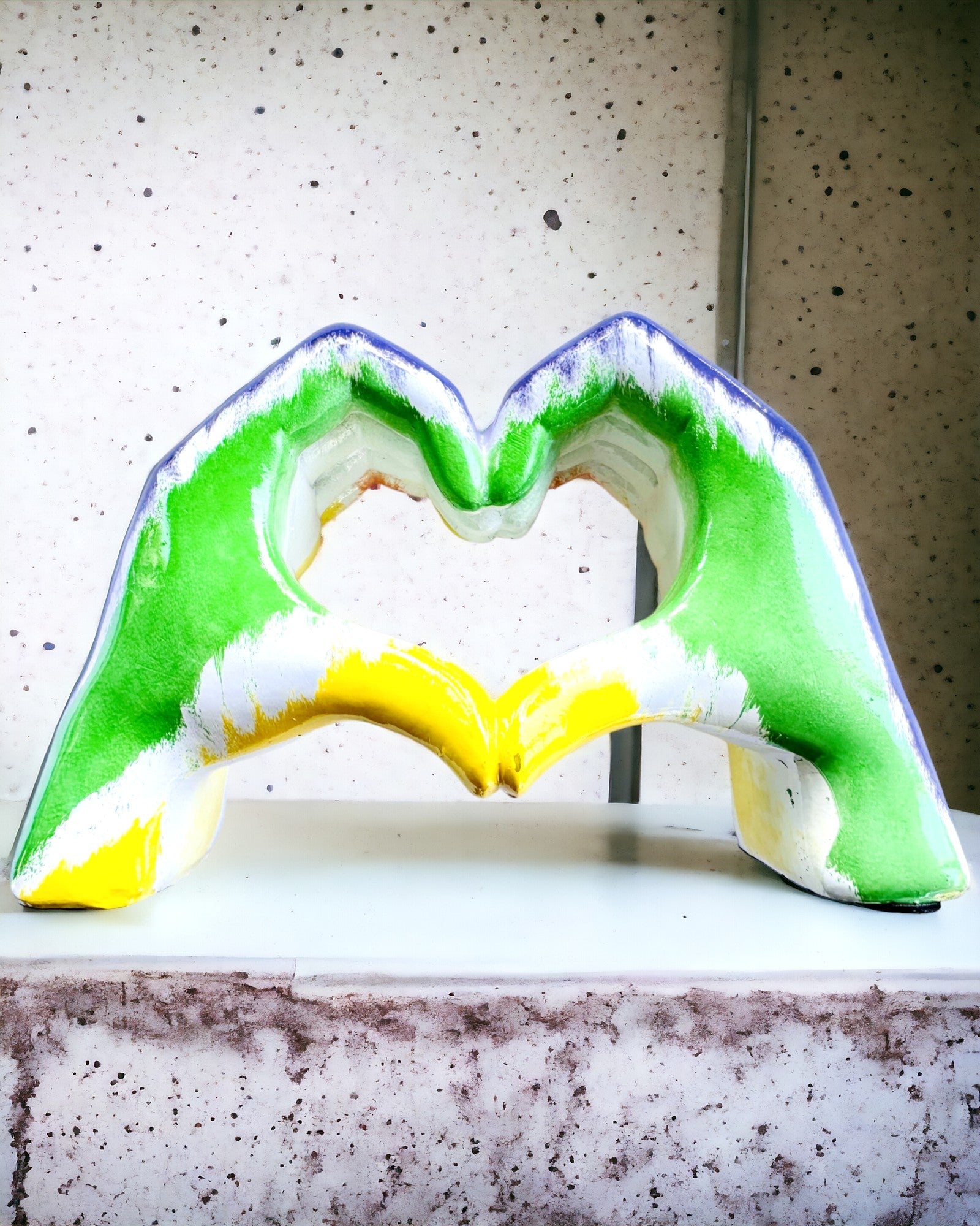 Colorful Spatial Heart - Decorative Resin Figurine with Personalization Option, for a Gift