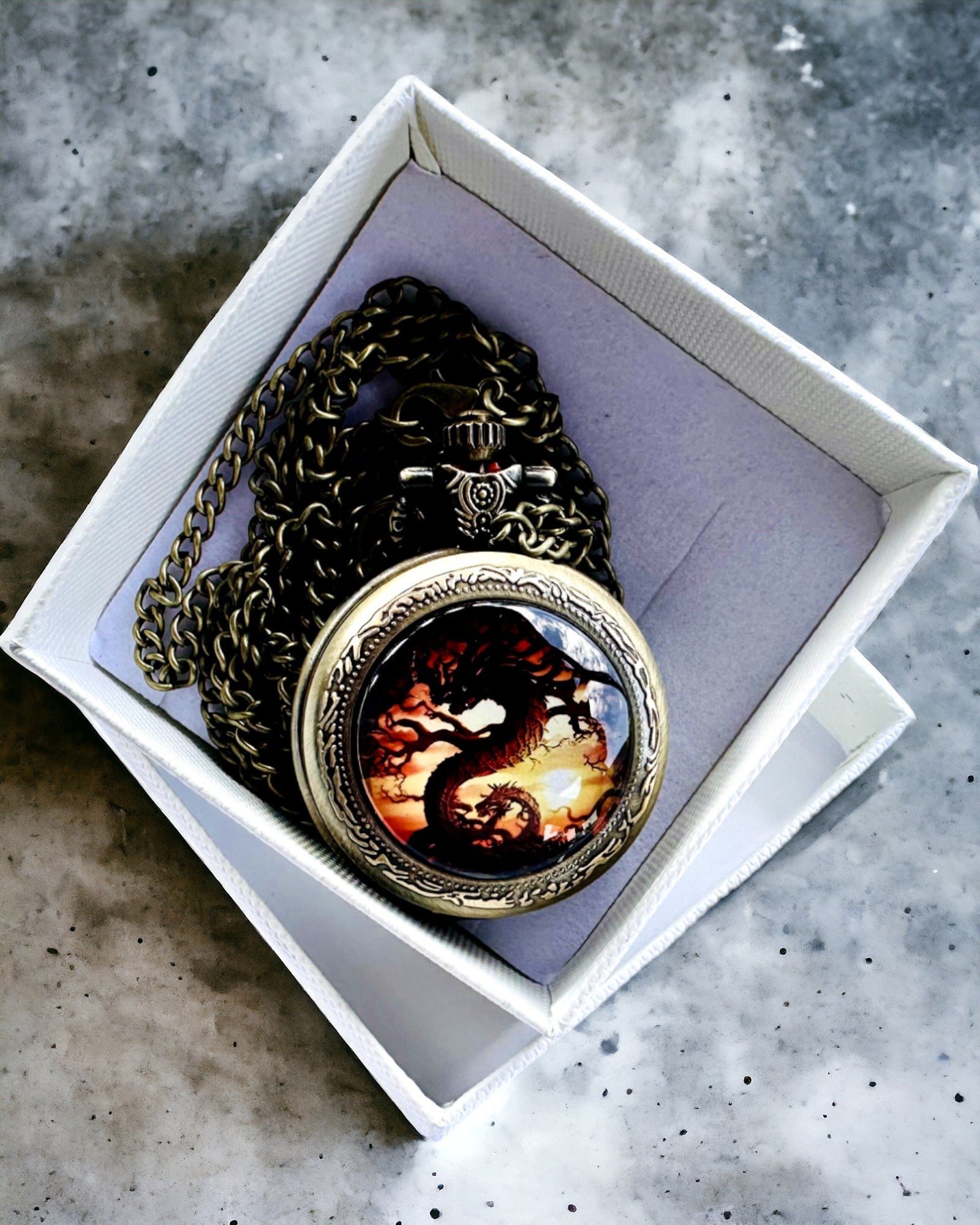 Montre de Poche "Dragon's Twilight" personnalisation par gravure