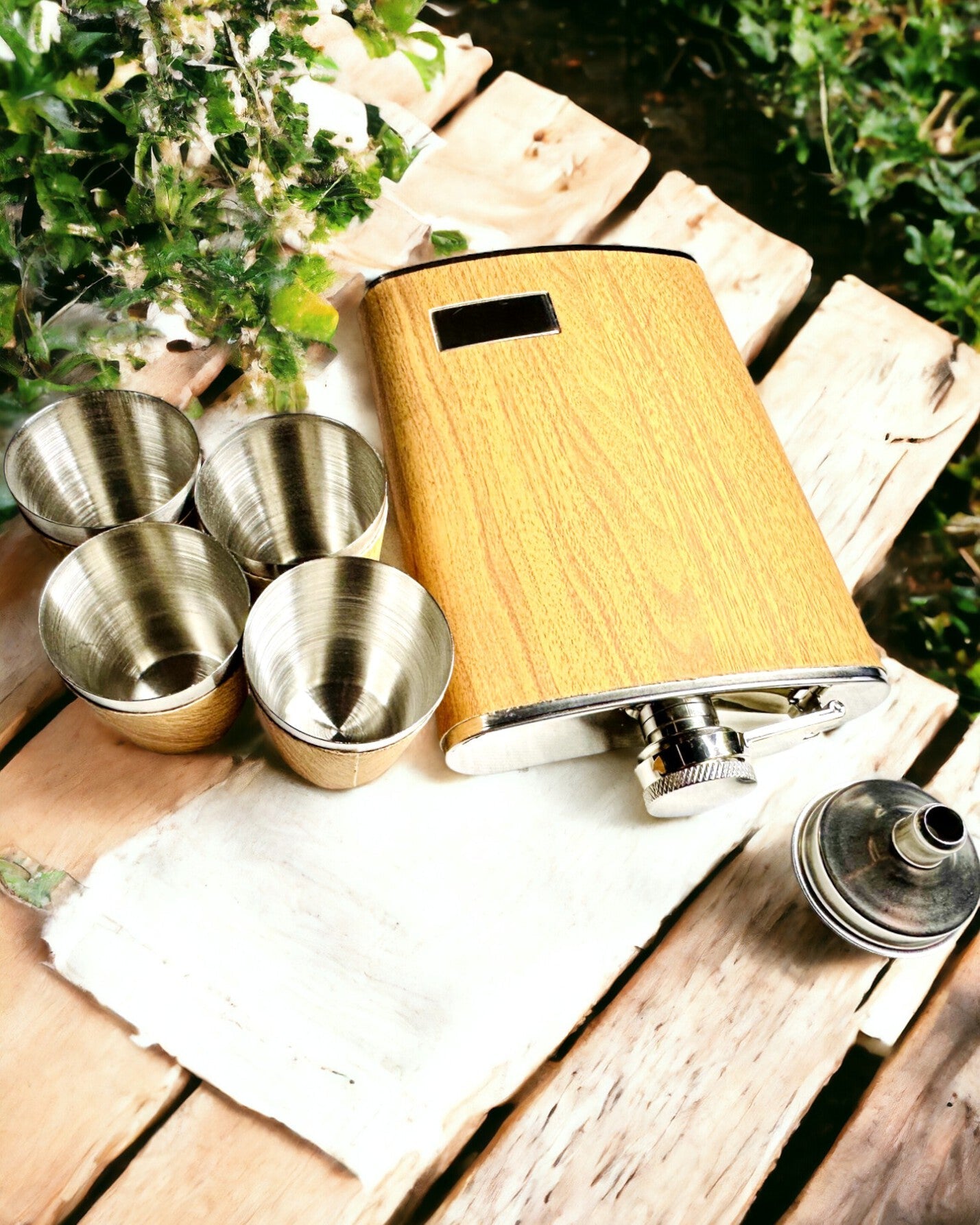 Holzset "Elegance Flasche" mit der Möglichkeit zur Personalisierung durch Gravur