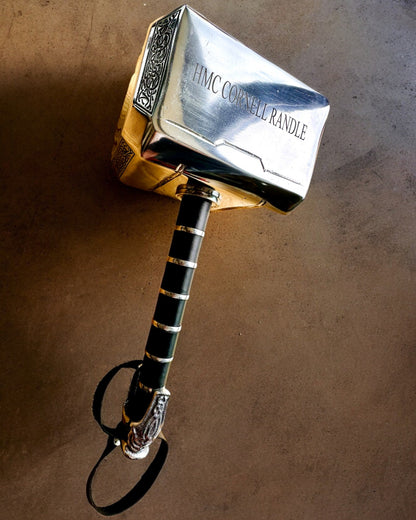 Mjölnir "Chief" - Handgefertigter Schmiedehammer, Personalisierung mit Gravur als Geschenk