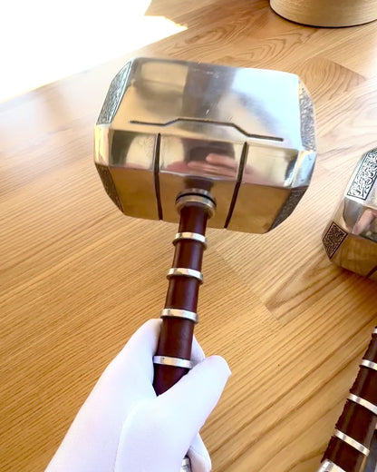 Mjölnir "Chief" - Handgefertigter Schmiedehammer, Personalisierung mit Gravur als Geschenk