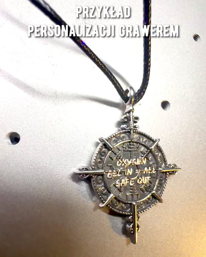 Amulet "Wojownik Północy" - Kompas Wikinga, możliwość personalizacji grawerem na prezent, 2 warianty do wyboru