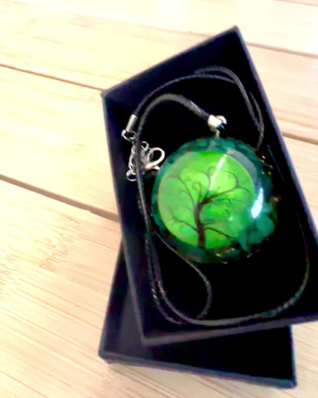 "Amulette de Vie en Malachite" - collier avec possibilité de personnalisation par gravure pour un cadeau