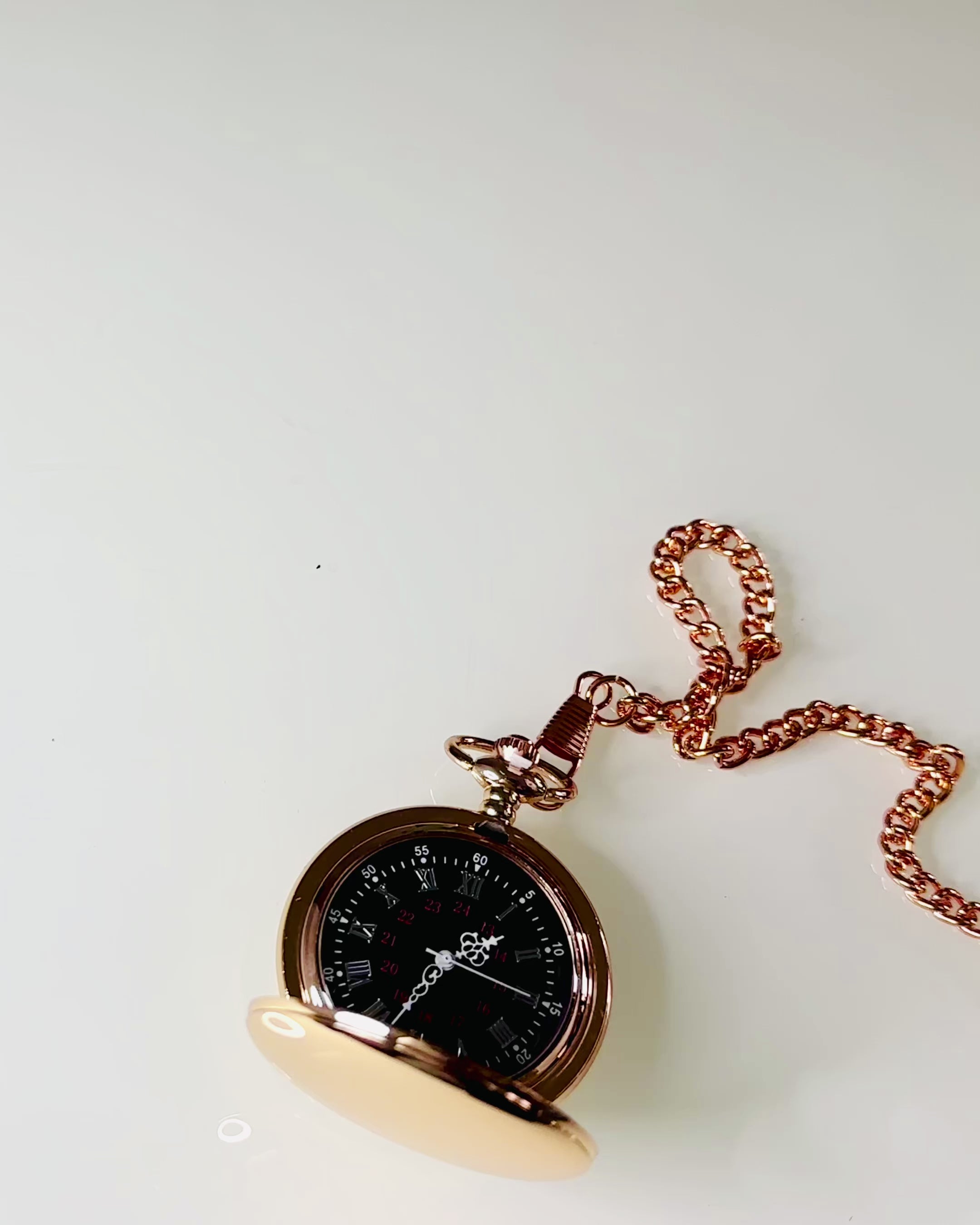 Montre de Poche au Style Classique – Or Rose, Élégance Vintage