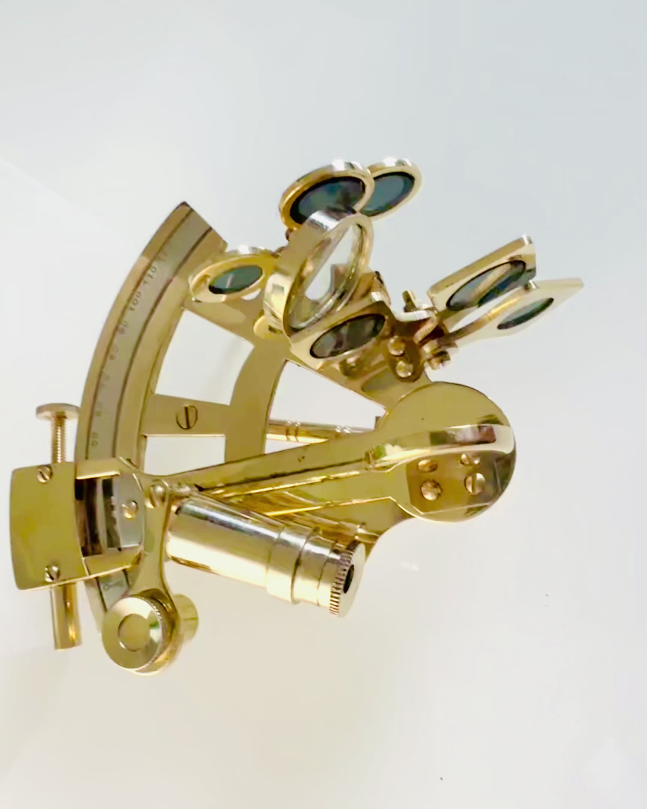 Sextant Artistique de couleur dorée - possibilité de personnalisation par gravure