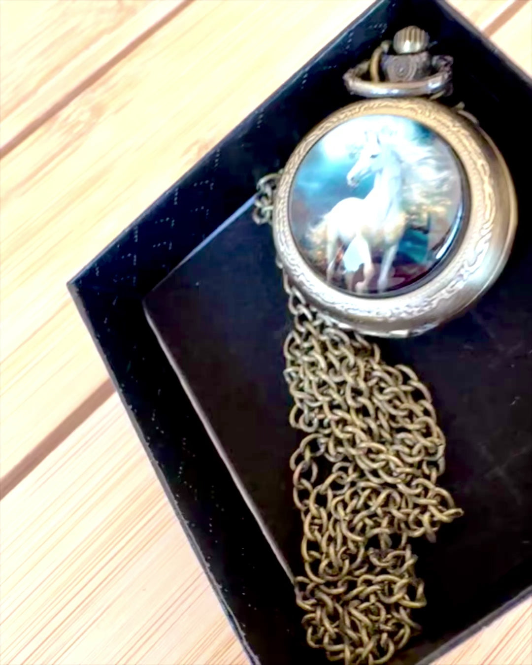 Zakhorloge Unicorn Elegance met ketting, eenhoornmotief, gratis gravure op aanvraag