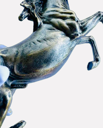 Noblesse - Figurine, Statue de Cheval en Mouvement - possibilité de personnalisation par gravure pour un cadeau