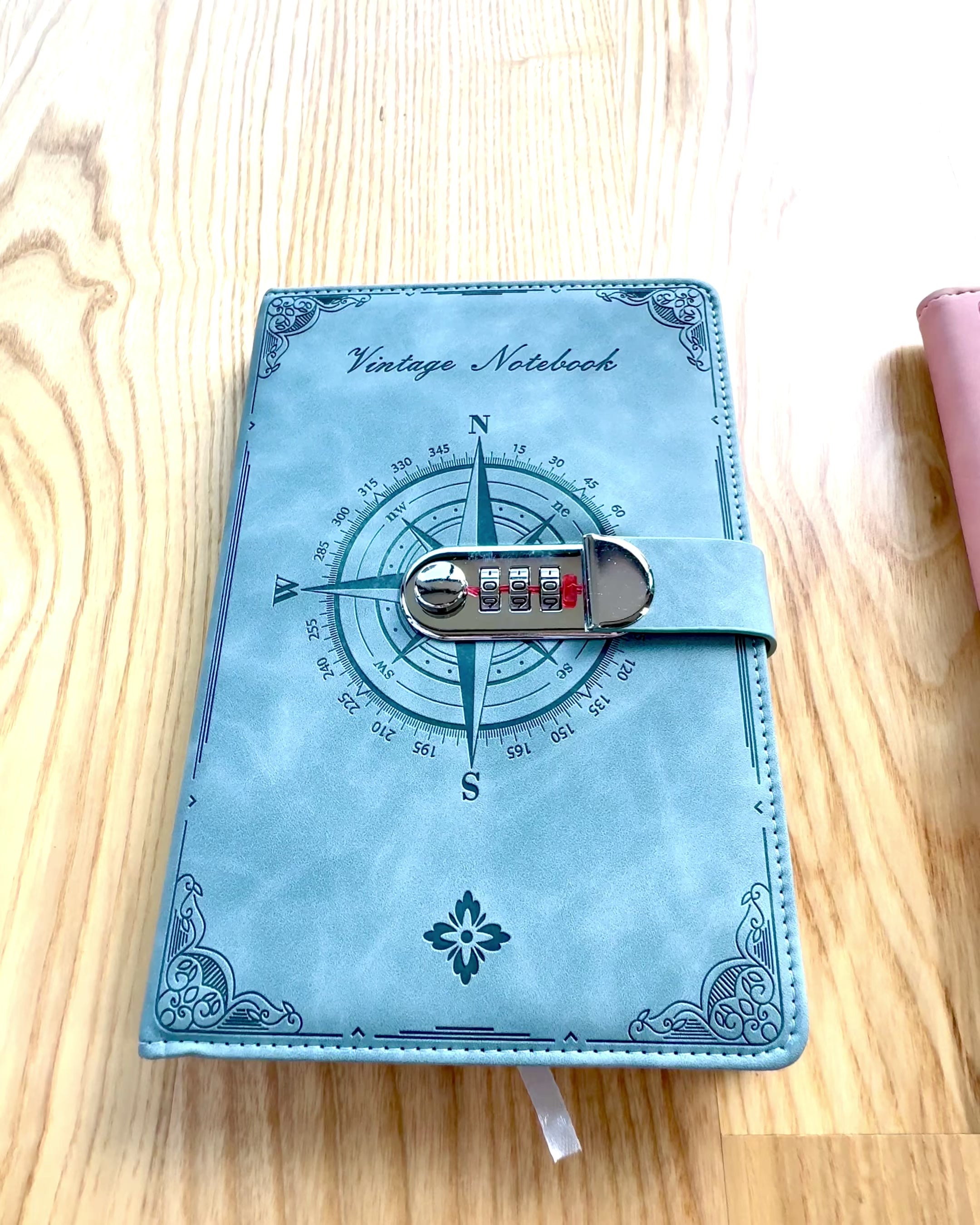 Cahier Secret A5 Vintage avec verrouillage par code - Choisissez Votre Style, personnalisation par gravure pour un cadeau